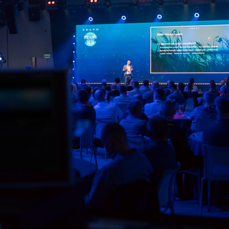 Wyświetlanie prezentacji na telebimie